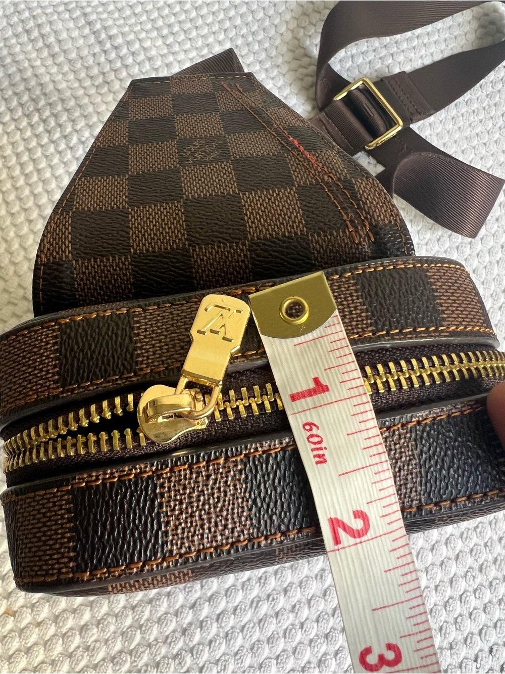 UNISEX Sling Crossbody Bag - Picture 15 of 15